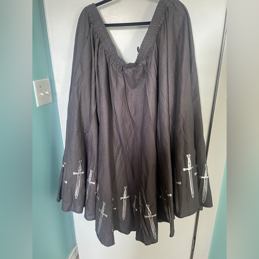 Lady Epi block-printed sword skirt 3X/4X NWT